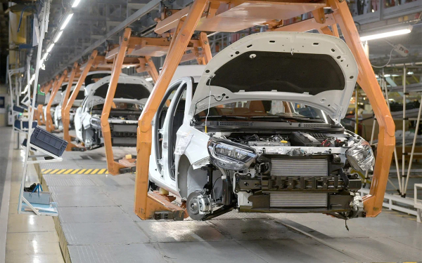 АвтоВАЗ выпустит первые 80 Lada Largus в Ижевске :: Autonews4