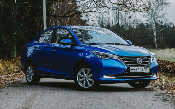 Сколько стоит страховка на Lada Granta, «Москвич 3», Geely Emgrand и Changan Alsvin :: Autonews5