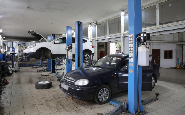 Сколько стоит страховка на Lada Granta, «Москвич 3», Geely Emgrand и Changan Alsvin :: Autonews3