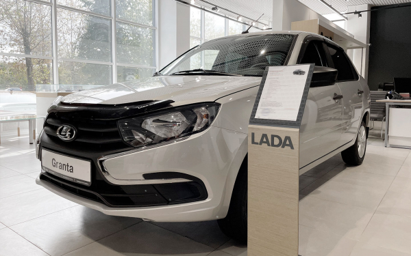 Какие самые продаваемые автомобили в феврале и сколько они стоят :: Autonews3