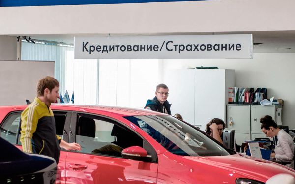 В России стали чаще покупать машины в кредит, а сроки кредитов выросли :: Autonews1
