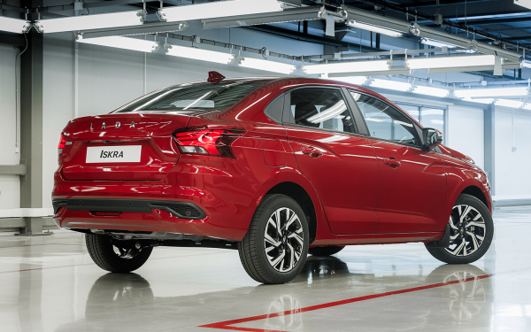 Autonews.ru проверил, есть ли Lada Iskra у дилеров: репортаж :: Autonews8