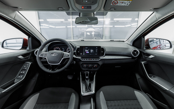 Autonews.ru проверил, есть ли Lada Iskra у дилеров: репортаж :: Autonews9