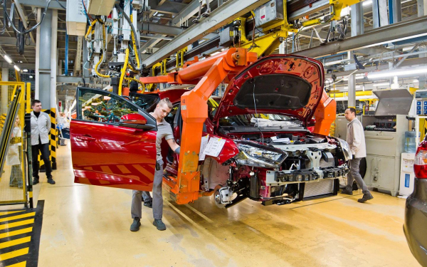 Autonews.ru проверил, есть ли Lada Iskra у дилеров: репортаж :: Autonews3