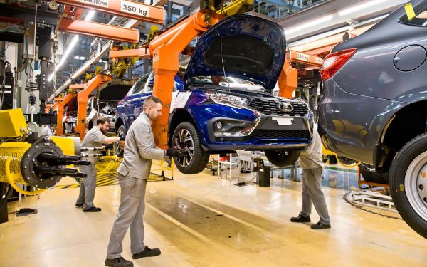 Avtovaz mozhet perejti na chetyrehdnevnuju rabochuju nedelju prichiny autonews 8041943.jpg