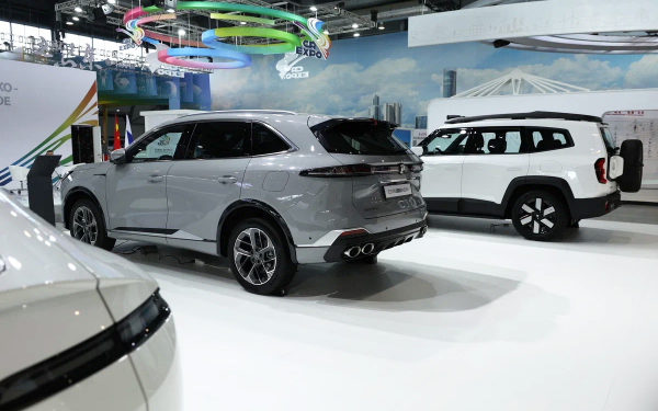 CS75 Plus, Avatr 12 и Deepal G318: что привез Changan на «Иннопром-2025», первый обзор :: Autonews4