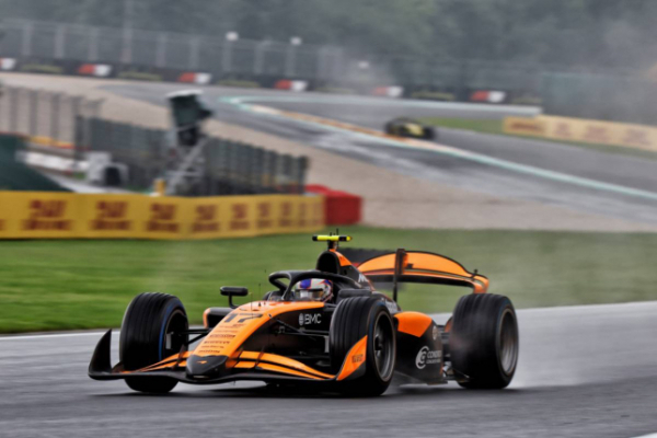 Formula 2 aleks dann oshtrafovan i lishjon pobedy f9505ab.jpg