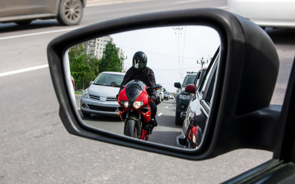 Kak pravilno nastroit zerkala v avtomobile bokovye zadnego vida instrukcija autonews 9d4570c.jpg
