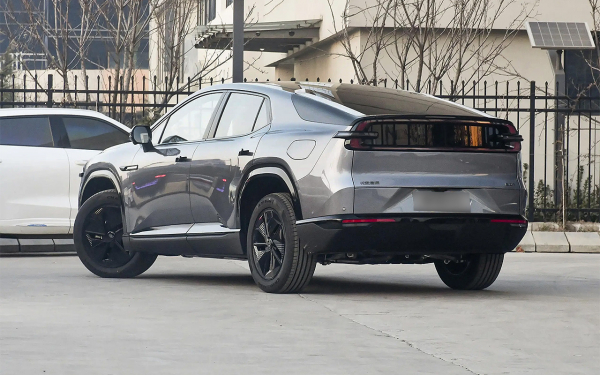 Кроссовер-трансформер Deepal EO7. Старт продаж в России, фото и характеристики :: Autonews4