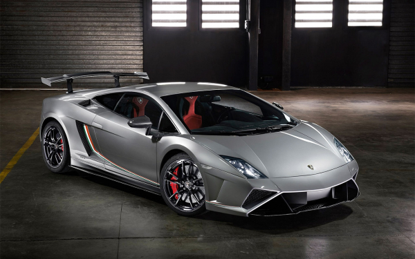На чем ездит MrBeast: Lamborghini, Tesla и внезапно минивэн :: Autonews5