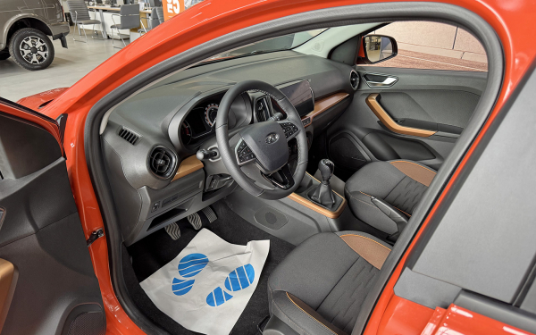 Почему до сих пор нельзя купить Lada Iskra: ответ дилеров :: Autonews2